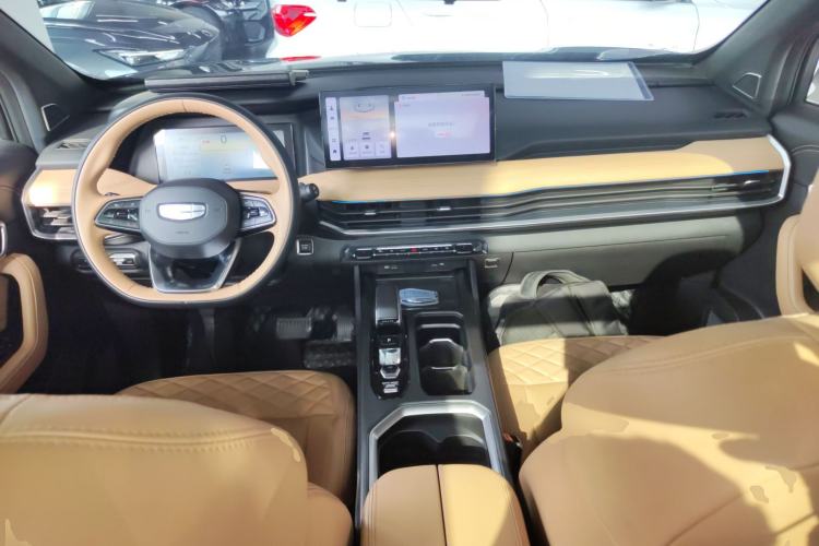 Used Geely Auto Haoyue L 2023 2.0T DCT Flagship Version