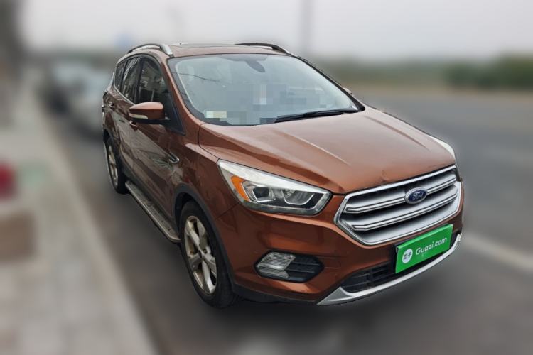 Used Ford Kuga 2017 EcoBoost 180 Two-Wheel-Drive Platinum Edition Front Right 45 Deg