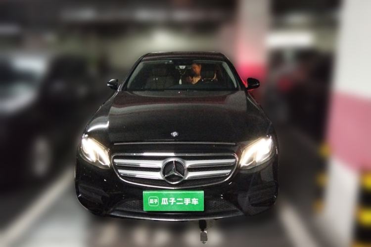 Used Mercedes-Benz E-Class 2016 E 300 L Sporty and Stylish Model
