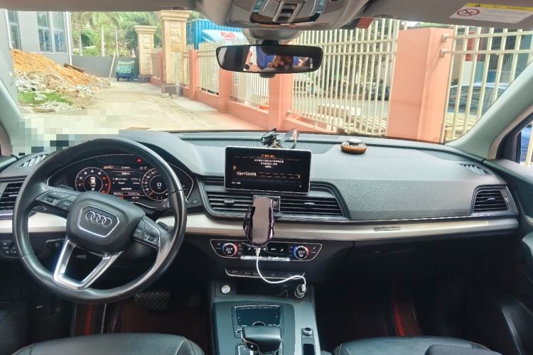 Used Audi Q5L 2020 40 TFSI Prestige Fashion Edition Center Console