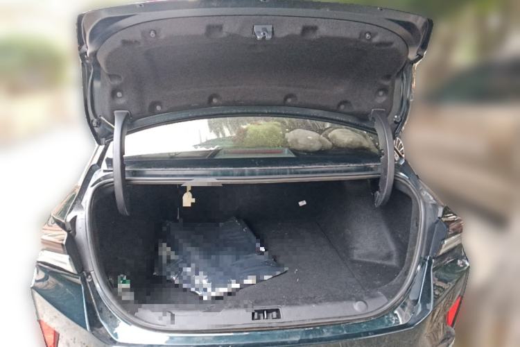 Used Dongfeng Aeolus Yixuan MAX 2021 1.5T Ultra-Stylish Trendsetter Edition Trunk