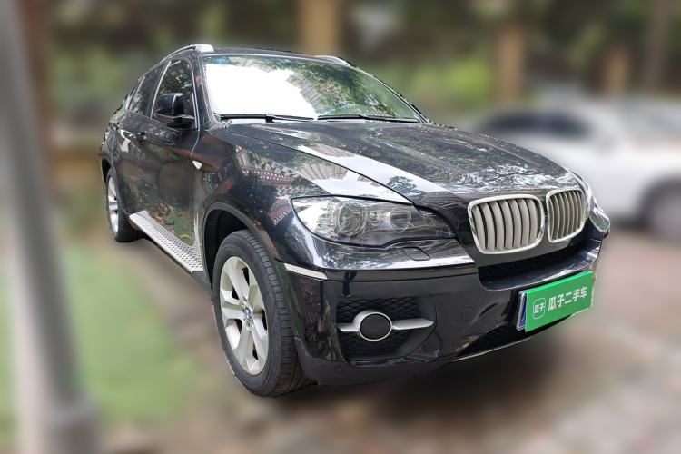 Used BMW X6 2011 xDrive35i Front Right 45 Deg