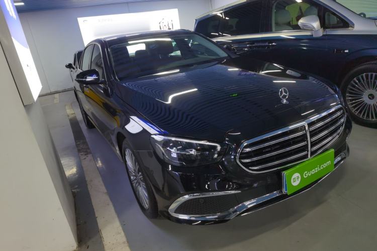 Used Mercedes-Benz E-Class 2023 Updated E 300 L Luxury Edition Front Right 45 Deg