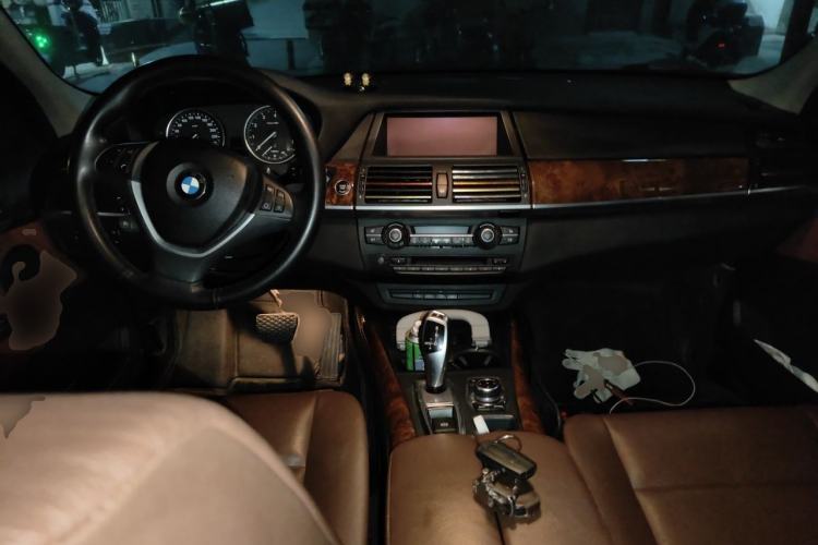 Used BMW X5 2011 xDrive35i Luxury Model
