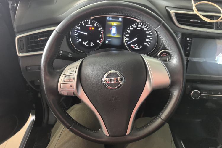 Used Nissan X-Trail 2014 2.5L CVT Leading Edition 4WD