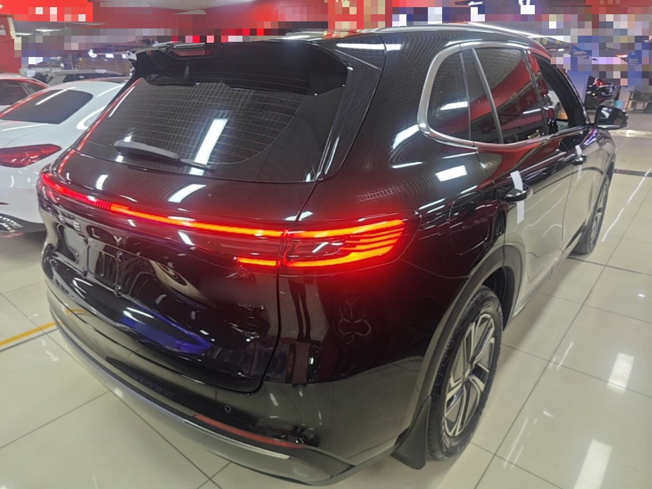 Geely Galaxy Xingjian 7 EM-i 2025 120km Launch+ Version — снимка 6