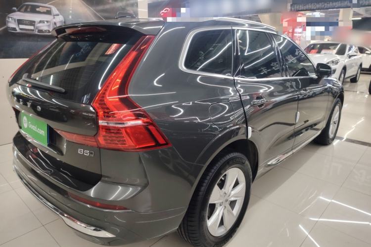 Used Volvo XC60 2022 B5 4x4 Zhiyi Luxury Edition
