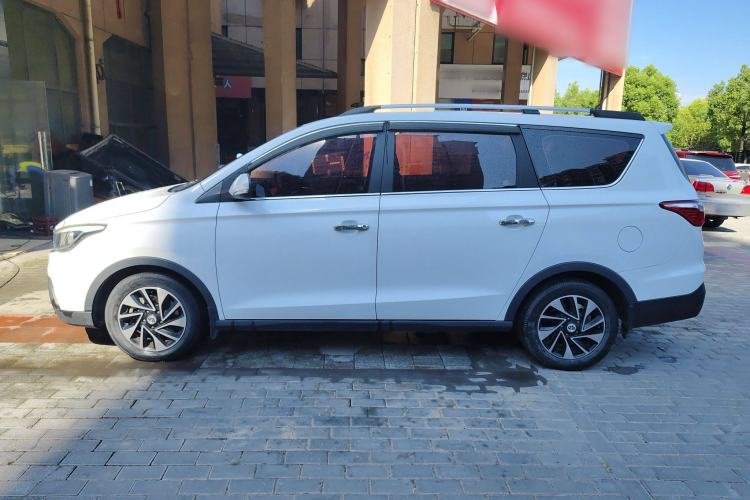 Used CHANGAN OSHAN A800 2017 1.6L Manual Comfort Model
