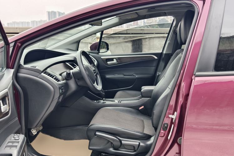 Used Honda Jade 2017 1.8L automatic Comfort version 5 seats