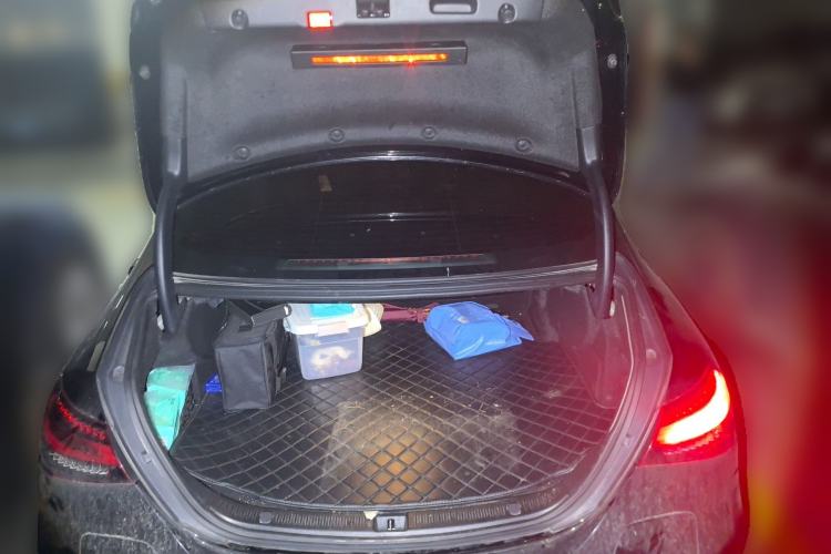 Used Mercedes-Benz E-Class New Energy 2022 E 350 e L Plug-in Hybrid Sports Sedan
