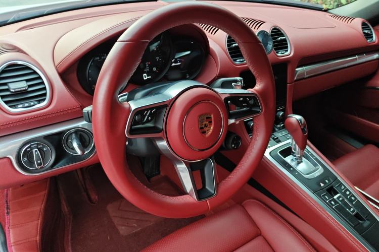 Used Porsche 718 2022 Boxster 2.0T Steering Wheel