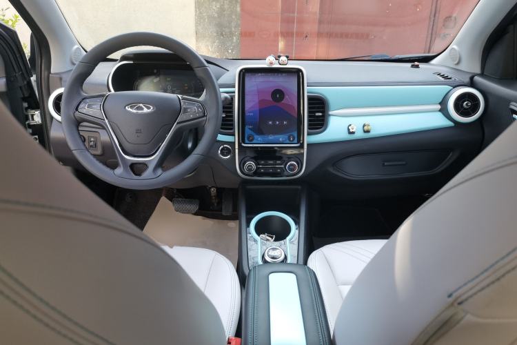 Used Chery QQ Little Ant 2021 150 000 Yuan "Ant Fan" Edition New Ant Cool Version Lithium-Ion Battery Center Console