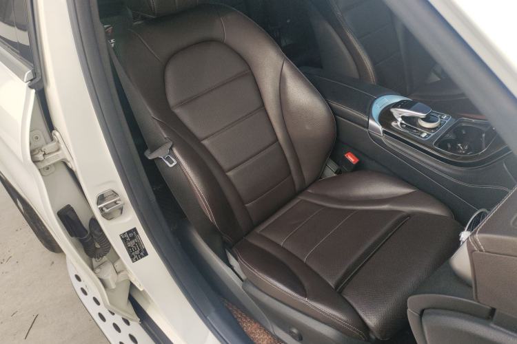 Used Mercedes-Benz GLC 2016 GLC 260 4MATIC Luxury Model Right Front Seat