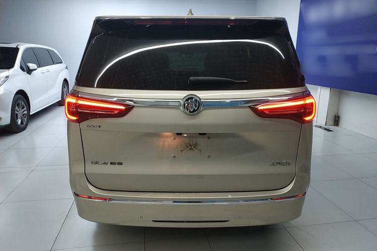 Used Buick GL8 2022 ES Land Cruiser 653T Luxury Model