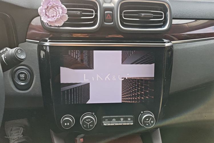 Used Lynk & Co 02 2021 2.0TD Automatic Two-Wheel Drive Zhaoshang Champion Edition Audio And AC Panel