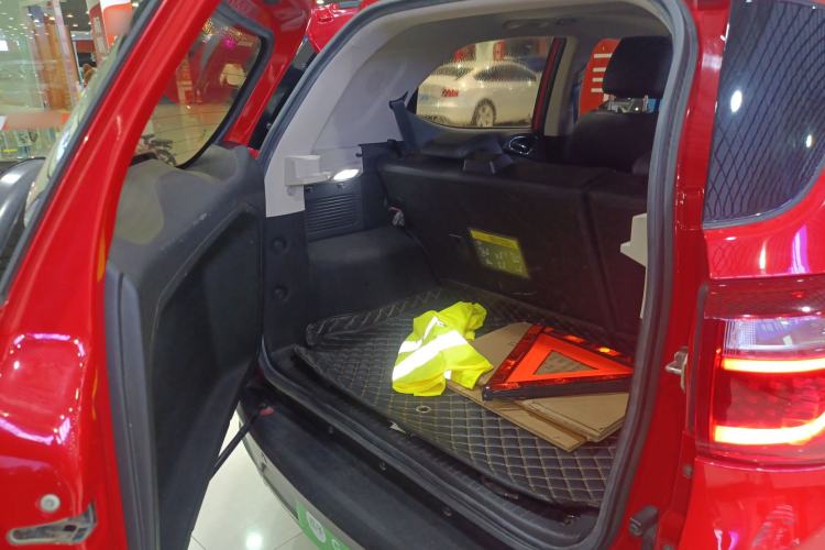 Used BYD Yuan New Energy 2018 EV360 Smart Connected Cool Model