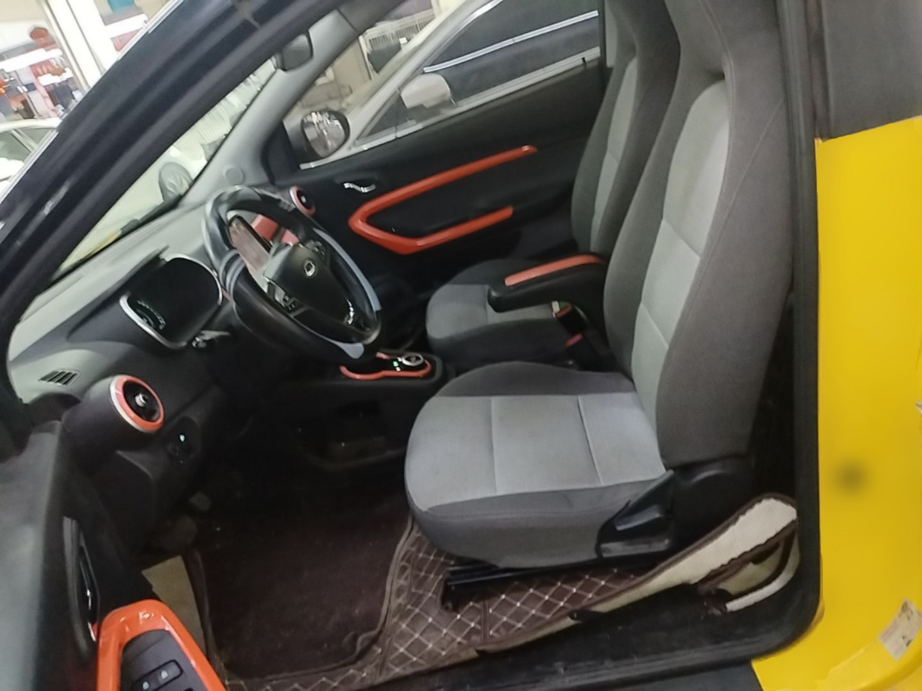 Avant de la voiture