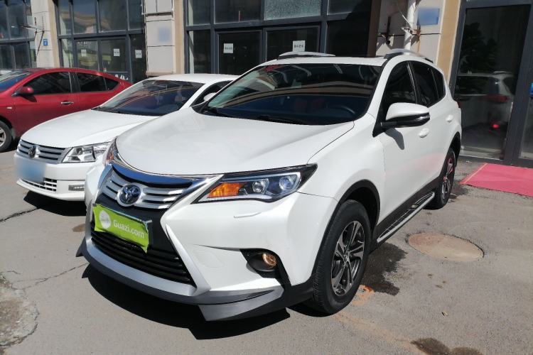 Used Toyota RAV4 2015 2.0L CVT Two-Wheel Drive Fashion Edition