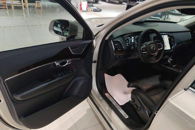 Used Volvo XC90 2015 T6 Luxury Edition 5-seater Driver Seat