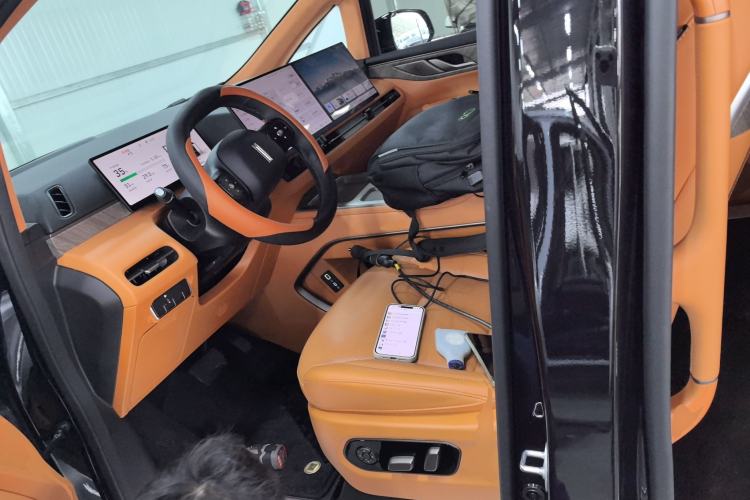 Used Wey Gaoshan 2025 Four-Wheel Drive Alpine 8