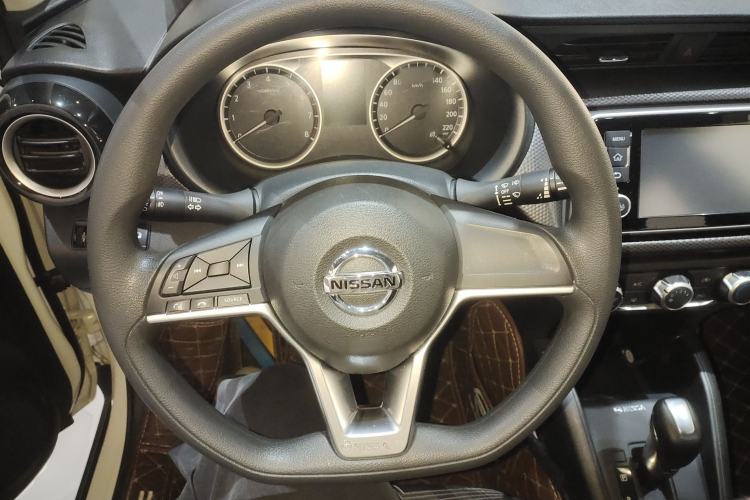 Used Nissan Kicks 2020 1.5L XL CVT Cool Enjoyment Edition Steering Wheel