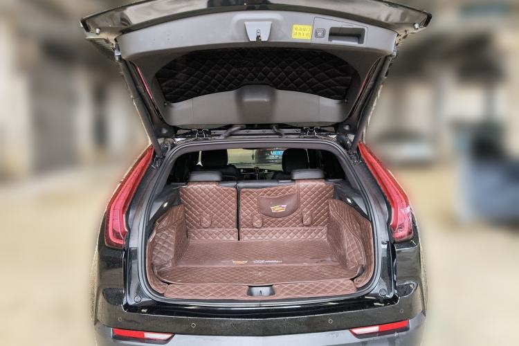 Used Cadillac XT4 2021 28T Two-Wheel Drive Leading Version
