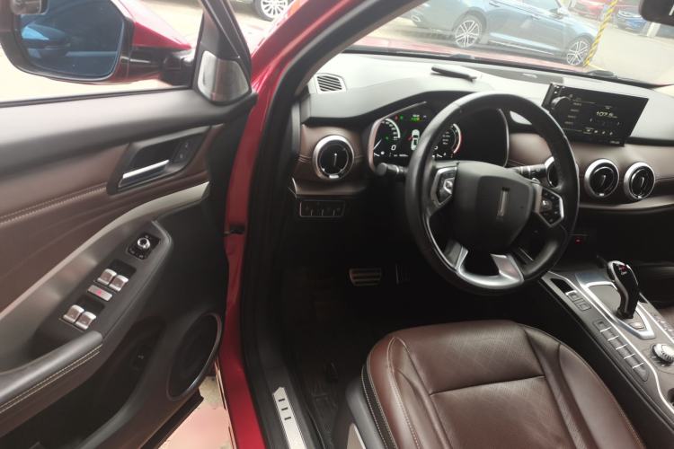 Used Wey VV6 2018 2.0T Two-Wheel Drive Flagship Version China V Standard