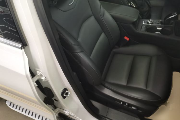 Used Cadillac XT4 2020 28T Two-Wheel-Drive Leading Version Right Front Seat