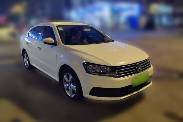 Used Volkswagen Lavida 2017 1.6L Manual Fashion Edition