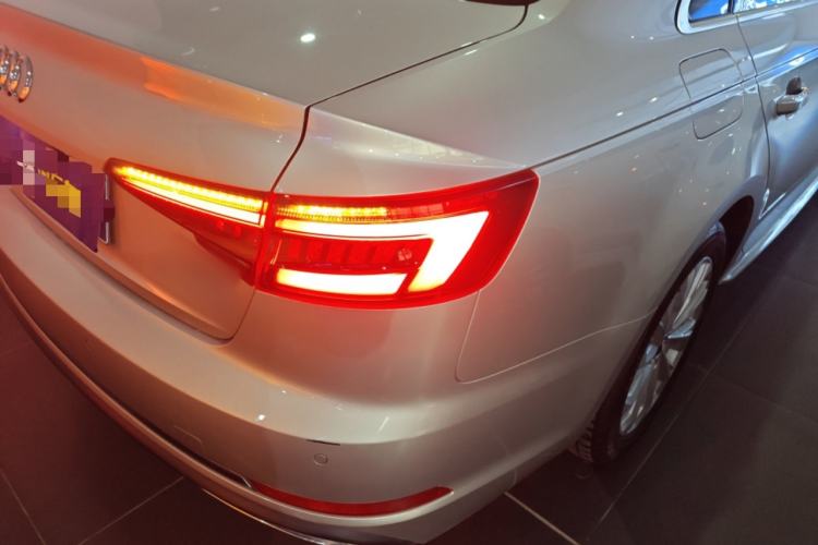 Used Audi A4L 2019 40 TFSI Ambition China VI