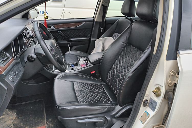 Used Zotye Z500 2015 1.5T CVT Luxury Model Left Front Seat