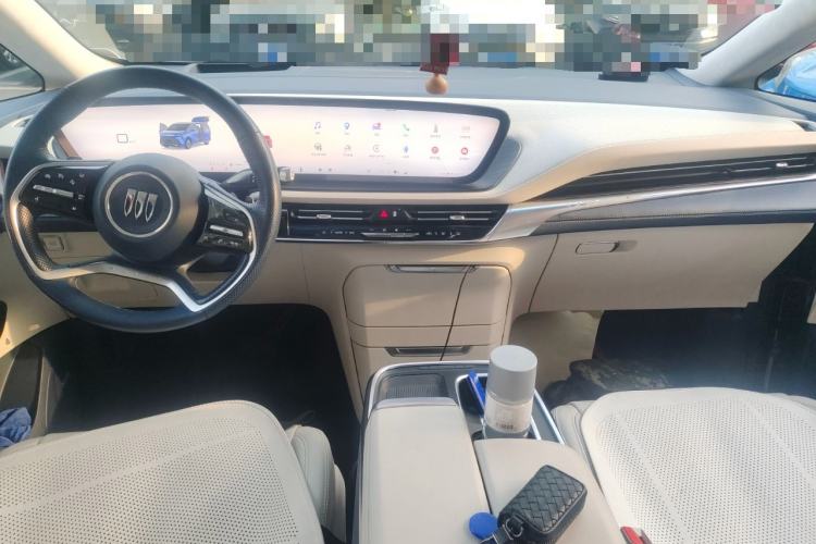 Used Buick Century 2023 2.0T Seven-Seater Yinshi Edition Center Console