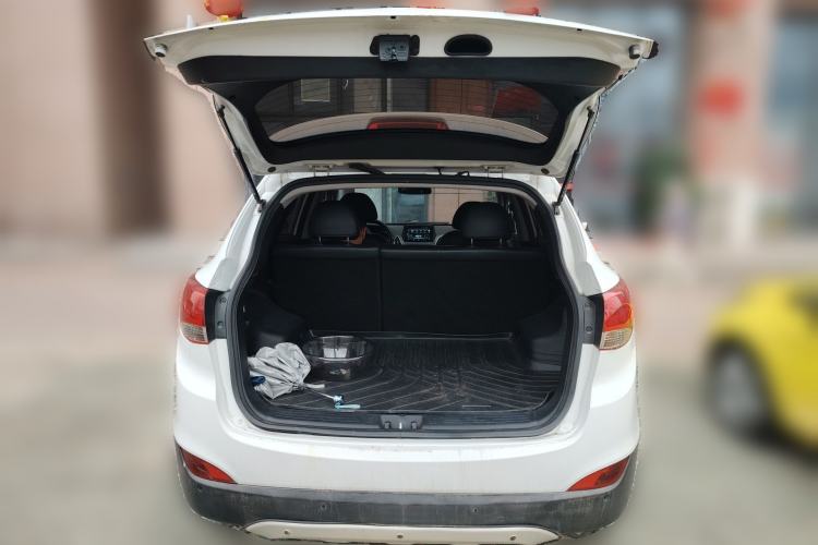 Used Hyundai ix35 2012 2.0L Automatic Two-Wheel Drive Elite Edition GLS
