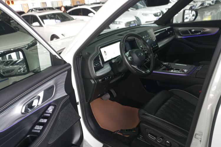 Used GAC Trumpchi GS8 2022 Flagship Series 2.0 TGDI Two-Wheel-Drive Prestige Edition (7 Seats)
