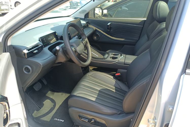 Used AION V 2024 Aion Tyrannosaurus 650 Smart Luxury Edition
