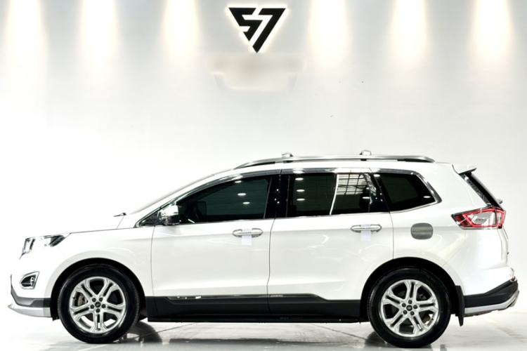 Used Ford Edge 2015 2.0T GTDi Two-Wheel-Drive High-Line Version