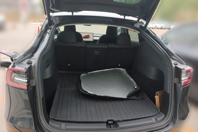 Used Tesla Model Y 2024 Rear-Wheel-Drive Version Trunk