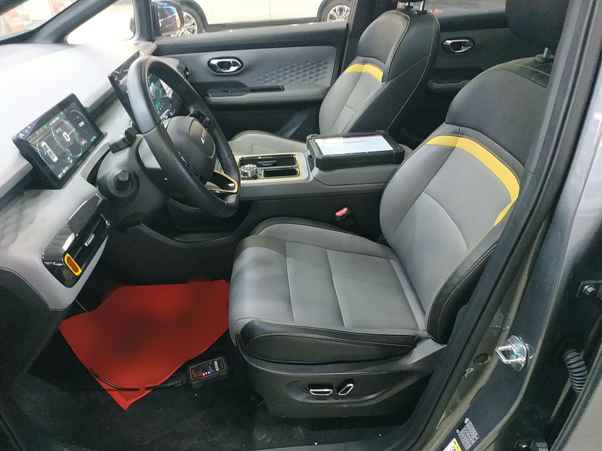 Переднее сиденье в автомобиле