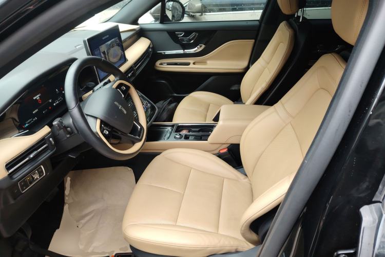 Used Lincoln Corsair 2022 2.0T Two-Wheel Drive Luxury Edition Left Front Seat