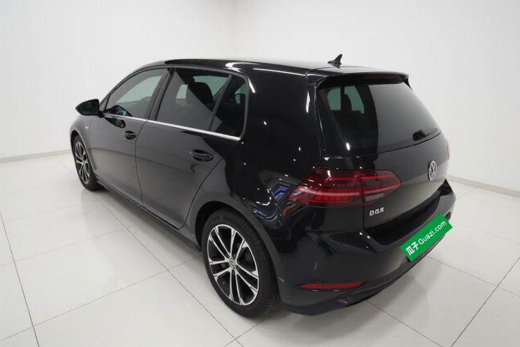 Used Volkswagen Golf 2020 Charming Edition 280TSI DSG R-Line Exterior 2