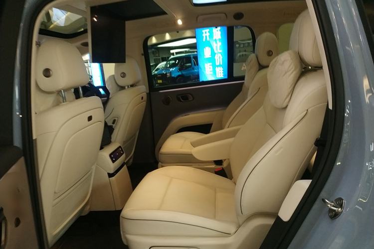 Used Li Auto i8 2025 Model Standard Version Left Rear Seat