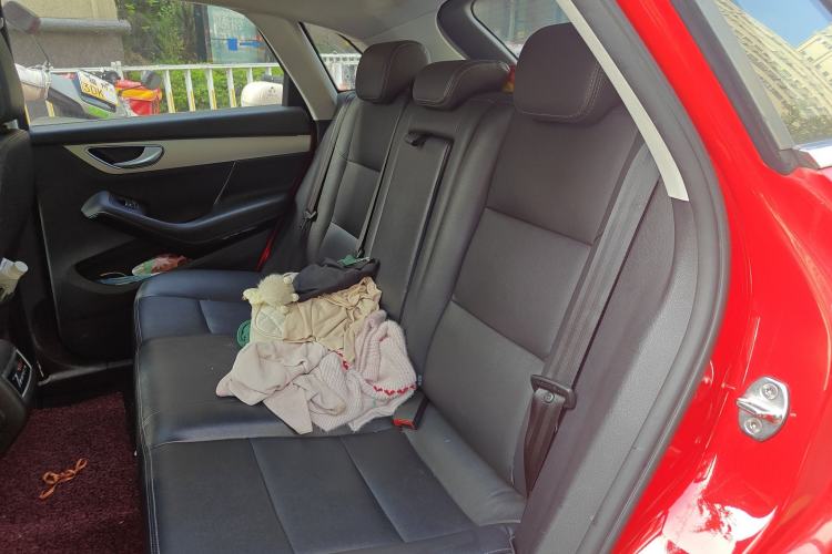 Used Zotye SR7 2016 1.5T CVT Cube Heart Edition China IV Standard