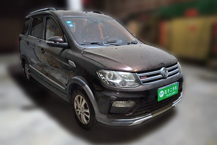 Used Dongfeng Fengon 370 2016 1.5L Manual Standard Edition SFG15-02 7 Seats Front Right 45 Deg