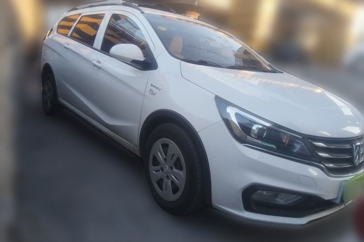 Used Baojun 310W 2017 1.5L Manual Comfort Version China V Front Right 45 Deg