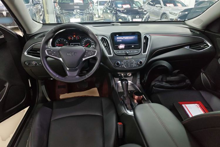 Used Chevrolet Malibu XL 2020 Redline 550T Automatic Sport Edition Center Console