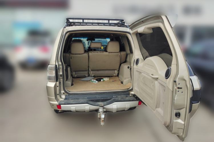 Used Mitsubishi Pajero 