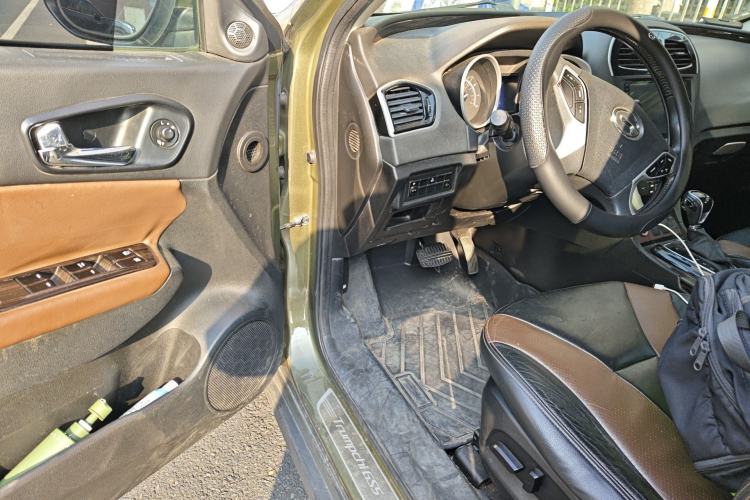 Used GAC Trumpchi GS5 Super 2015 1.8T Automatic Two-Wheel Drive Luxury Edition Driver Seat