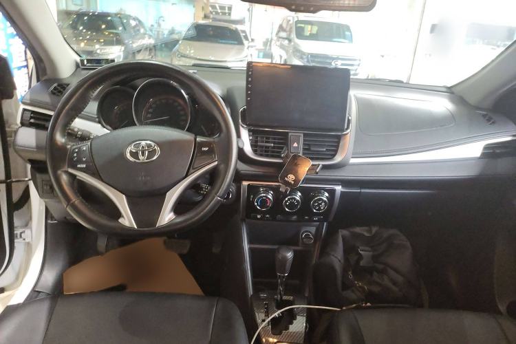 Used Toyota YARiS L Zhi Xiang 2022 1.5L CVT Luxury PLUS Edition Interior 2