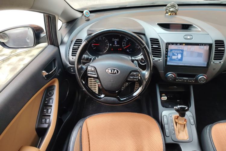 Used Kia K3S 2014 1.6L Automatic Premium Steering Wheel