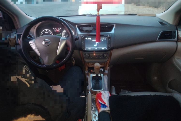 Used Nissan Sylphy 2012 1.6 XL CVT Luxury Edition Center Console